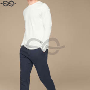 Camisas de rendimiento de manga larga personalizables para atletas Ropa atlética de alta calidad Ropa deportiva y deportiva - Product Image 5