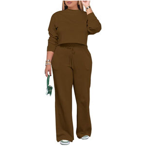 Ensemble survêtement femme personnalisé, streetwear, uni, deux pièces, pantalon évasé à cordon de serrage, avec logo personnalisé, élégant - Product Image 1