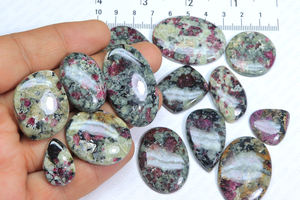อัญมณี Eudialyte ที่ยอดเยี่ยมแบบหลวมและขัดเงาเรียบการปรับแต่งขนาดเอง euchon ที่ดีที่สุดสำหรับการทำเครื่องประดับ - Product Image 6