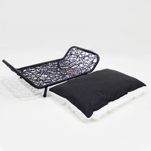 Artex Dong Thap-Cama de ratán PE negra para mascotas, tumbona para perros y gatos, cojín de piel para interiores y exteriores - Product Image 4