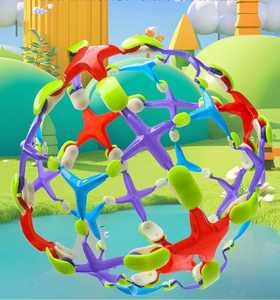 Bola de mano de estiramiento mágico versátil para jardín de infantes para niños, juguete de mano colorido de gran tamaño para lanzar al aire libre - Product Image 3