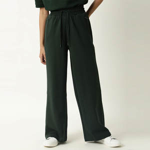 Fournisseur OEM Pantalon de survêtement évasé pour femmes Style athlétique Tissu doux et respirant Idéal pour les marques de yoga, de gymnastique et de streetwear - Product Image 2