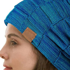 Gorros unisex cálidos y elegantes hechos de acrílico suave, perfectos para ropa de invierno, moda informal o marca promocional - Product Image 3