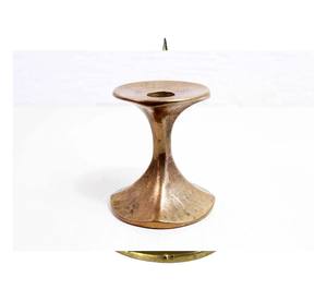 Candelero de Metal Hecho a Mano para Decoraciones Navideñas Elegante Estilo Clásico PARA EL Hogar con Superficie Texturizada Estética para Bodas - Product Image 4