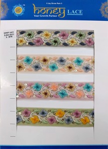 ผ้าลูกไม้ปักลายดอกไม้สีสันสดใสและมีลวดลายที่ซับซ้อนเหมาะสำหรับแฟชั่นระดับไฮเอนด์ - Product Image 3