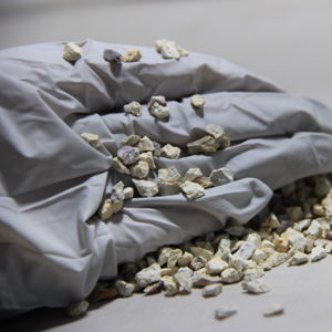 Industrie céramique à haute résistance à l'usure 3-5mm minerai de bauxite calciné 45% min Al2O3 matières premières d'argile de silex 3-5mm 45% min Al2O3 - Product Image 5