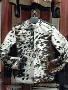 Chaqueta de piel de vaca hecha a mano de primera calidad transpirable piel de vaca pelo Natural estampado de vaca chaqueta de invierno personalizada - Product Image 5