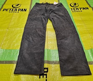 Vêtements d'occasion : Pantalons d'hiver pour femmes - Product Image 4
