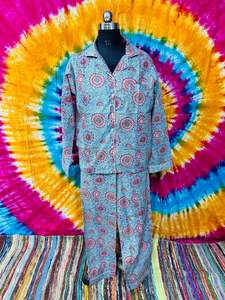 Vente en gros et fabrication ensemble pyjama à bas prix costume de nuit pour dames en coton ultra doux multicolore robe de bain - Product Image 2