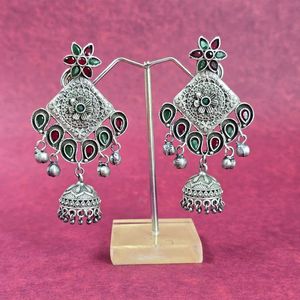 Pendientes Jhumka de Plata Antigua Oxidada Estilo Bollywood, Regalo para Ella - Product Image 6