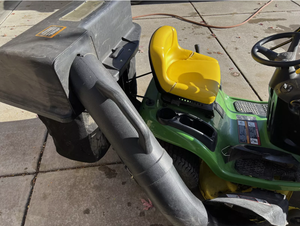 Cortadora de césped H&S Factory Price X155R con recogedor de césped, tractor cortacésped John Deere X155R para jardín. - Product Image 3