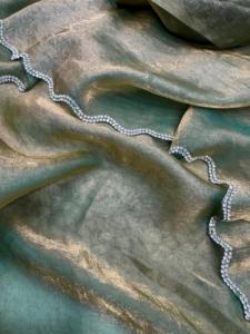 Sari étnico de seda pesada de moda de diseñador indio de Bollywood, ropa de fiesta nupcial, Sari exclusivo de aspecto rico para mujer y Niña - Product Image 2