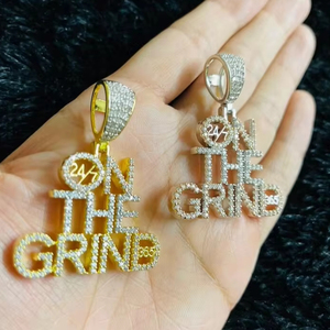 Hermoso colgante de diamante simulado de Hip Hop en la piedra de moissanita molida con joyería de Hip Hop encantadora de plata esterlina - Product Image 2