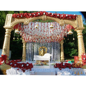 Mandap de luxe pour les mariages interculturels USA Mandap d'inspiration indienne du Sud pour les événements en plein air Mandap de mariage sculpté royal doré - Product Image 1