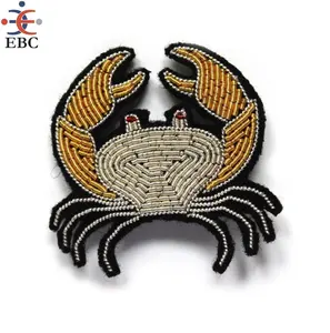 Customized badge embroidery Cartoon Indian silk badges brooch decorative pins simple brooch fashion badge brooch