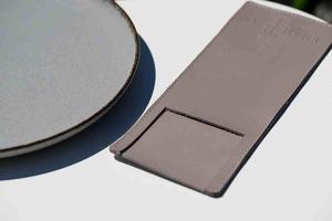 Organizador de cubiertos de cuero para restaurante, soporte de vajilla elegante para configuración de comedor, - Product Image 5