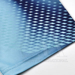 ชุดฟุตบอลผ้าโพลีเอสเตอร์แบบปรับแต่งได้ชุดทีมคุณภาพสูงมีหลายสีตามสั่ง100% - Product Image 4