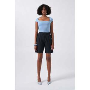 Blusa con Detalle de Ventana y Escote Mini - Bebe Mavi - Bebe Mavi - Product Image 2