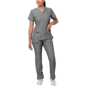 Combinaison médicale pour femmes conçue pour les professionnels de la santé, offrant un tissu respirant confortable, une liberté de mouvement facile et une durabilité - Product Image 1