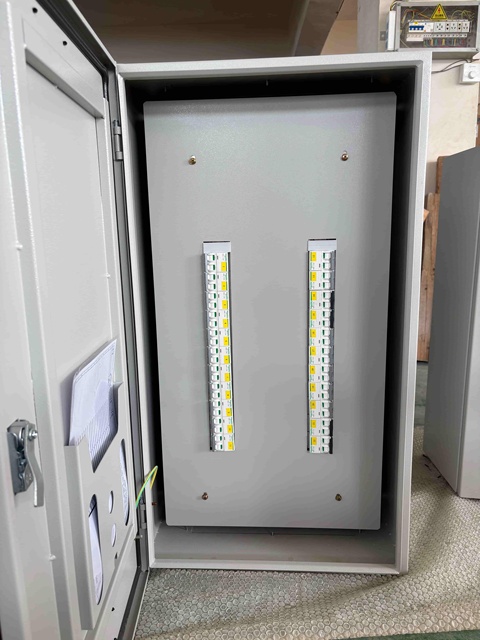 Wholesale Vertical Design Branch Circuit Panelboard Modular MCB Terminal Power Distribution Box for Commercial Building