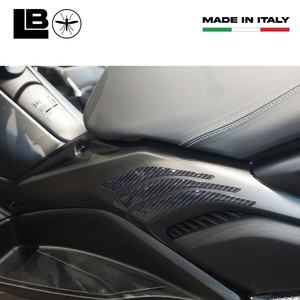 Adesivi Protettivi Laterali 3D Compatibili con Yamaha Xmax 125-300 2023, Protezione Serbatoio per Scooter - Product Image 4