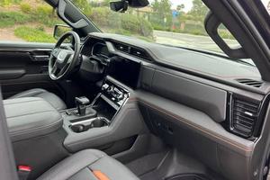 GMC Sierra 1500 AT4 2023 USADO (LHD/RHD) - Product Image 3