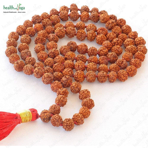 Healthandyoga ลูกปัดควอตซ์ rudraksha Mala ศักดิ์สิทธิ์สำหรับมนต์สวดมนต์การเติบโตทางจิตวิญญาณ - Product Image 1