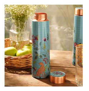 Bouteille d'eau en cuivre Bouteille d'eau de YOGA en cuivre pour les prestations de santé Bouteille imprimée en émail blanc personnalisée anti-fuite - Product Image 4