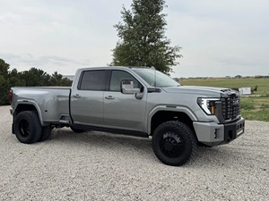 GMC Sierra 3500HD Denali Ultimate Crew Cab Dually 4x4 2024 - Product Image 5