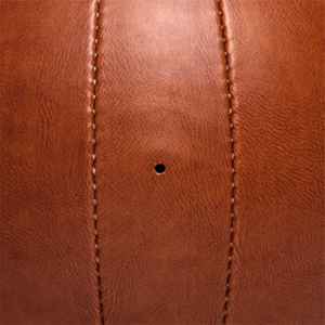 Balón de fútbol metálico dorado brillante PVC de alto brillo, cosido a máquina, vejiga de goma duradera perfecta para promociones, premios y firmas - Product Image 5