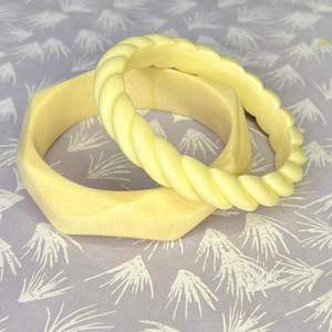 Pulseras y Brazaletes de Resina de Moda Artizon Studio, Venta al por Mayor, Hechos a Mano, Logotipo Personalizado, Patrón de Remolino - Product Image 3