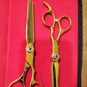 Tijera de peluquero chapada en oro profesional de 6,5 ", tijera de corte de pelo de peluquero y adelgazamiento con logotipo privado de acero inoxidable en Pakistán - Product Image 1