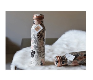 Bouteilles d'eau en cuivre de bonne qualité Bouteille en cuivre pur martelé, essentiel de voyage, guérison ayurvédique, 1 litre par le fabricant indien - Product Image 3