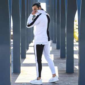 ชุดวอร์มผ้ายืดความชื้นสูงสำหรับผู้ชายชุดวอร์มพิมพ์ลายกล้ามเนื้อมีซิปปิดมีฮู้ดสำหรับฤดูหนาว - Product Image 4