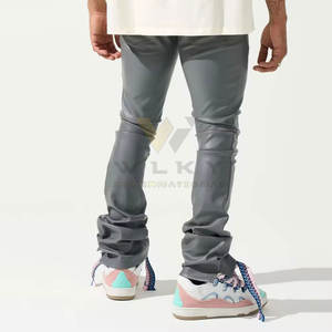 Pantalones de cuero para hombre con corte ajustado, tacto suave, artesanía premium, cómodos de usar durante todo el día, ideales para salidas. - Product Image 3