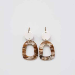 Pendientes de Cuerno de Búfalo de Estilo Vintage Hechos a Mano con Origen Ético, Joyería Natural de Moda - Product Image 2