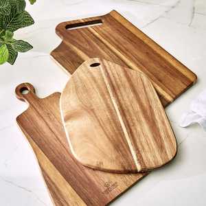 Tabla de Cortar de Madera de Diseño Excelente para Decoración de Cocina, Tabla para Servir Pizza en Mesa de Restaurante con Mango - Product Image 3