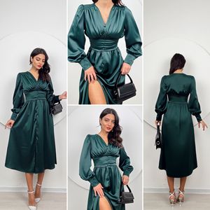 เดรสทรงเอไลน์ผ้าซาติน 1050 ตัว พร้อมดีเทลกระดุมด้านหน้าและดีเทลผ้าปักลาย - Product Image 5