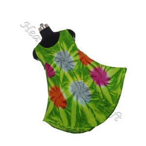 Exportateur de robe indienne Tie Dye Maxi faite à la main pour femmes filles portent des robes parapluie Tie Dye Colorful Design Rayon - Product Image 3