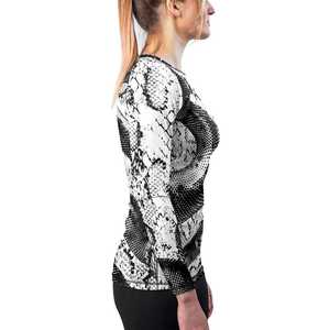 Rashguard personnalisé pour femmes : T-shirt de compression à manches longues à séchage rapide pour le yoga, la salle de sport et le fitness - Product Image 4