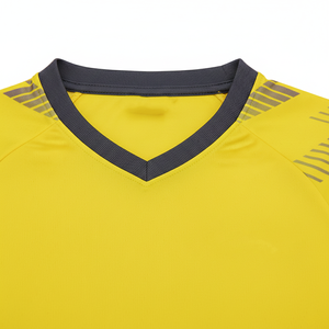 Nouvel ensemble de tenue de badminton personnalisé 2026, respirant et résistant à l'eau, pour unisexe |   Maillot et short en jersey 100 % polyester à séchage rapide - Product Image 3