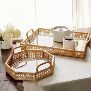 Nouvelle arrivée 2023 ensemble de 2 plateaux de service du rotin naturel écologique de la meilleure qualité avec surface en verre pour la décoration de la cuisine - Product Image 1