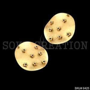 เครื่องประดับแฮนด์เมดชุบทองผู้หญิงทำด้วยมือมีสไตล์ต่างหูสตั๊ดขนาดใหญ่ดีไซน์ดอกไม้ - Product Image 2