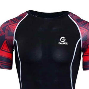 T-shirts de compression pour la course à pied pour hommes - Tissu tricoté uni, design et logo personnalisables - Product Image 3