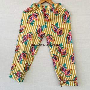 Nouveauté Ensemble de nuit en coton pour enfants Ensemble de pyjama en coton imprimé indien magnifique Ensemble de vêtements de nuit 100% coton - Product Image 4