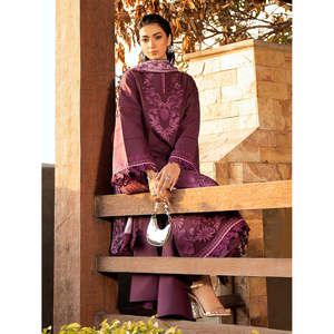 Ensemble de costume Dhanak brodé 3 pièces pour femmes BIN ILYAS avec châle imprimé Courtrai et pantalon Dhanak - BIC-4123 - Product Image 2