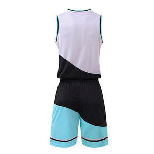 Uniforme de basket-ball professionnel pour hommes avec short en jersey confortable, vêtements de sport légers et durables, idéal pour les matchs de compétition - Product Image 3