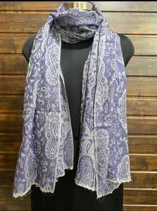 Chales de Lana con Diseño Paisley en Color Rosa, Hechos a Medida, en Tamaños Variados, Ideales para Tiendas de Accesorios de Moda para su Reventa - Product Image 5