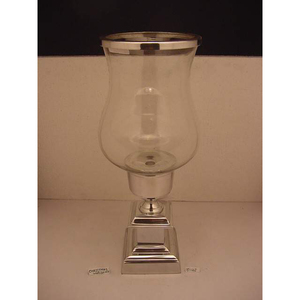 Bougeoir moderne Hurricanes en verre Bougeoir en métal/verre argenté pour la maison et les mariages Décoration d'éclairage de table - Product Image 1