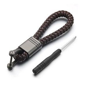 Llavero marrón de cuero de primera calidad, costura de calidad, Accesorio metálico antioxidante, gancho resistente para bicicleta, coche, Almirah, propósito de regalo - Product Image 1